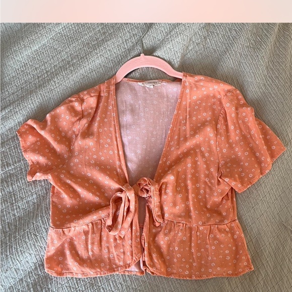 Pacsun tie up top - Picture 2 of 3